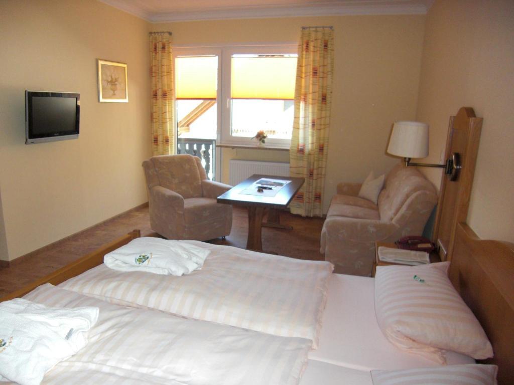 Wald-Hotel Heppe Dammbach ห้อง รูปภาพ