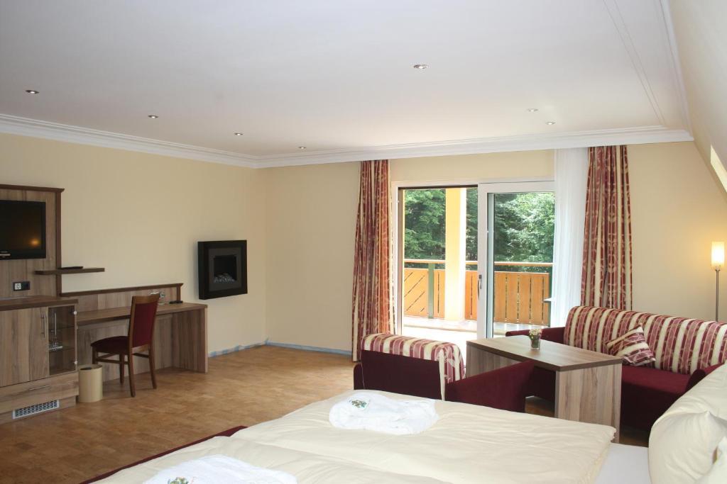 Wald-Hotel Heppe Dammbach ห้อง รูปภาพ