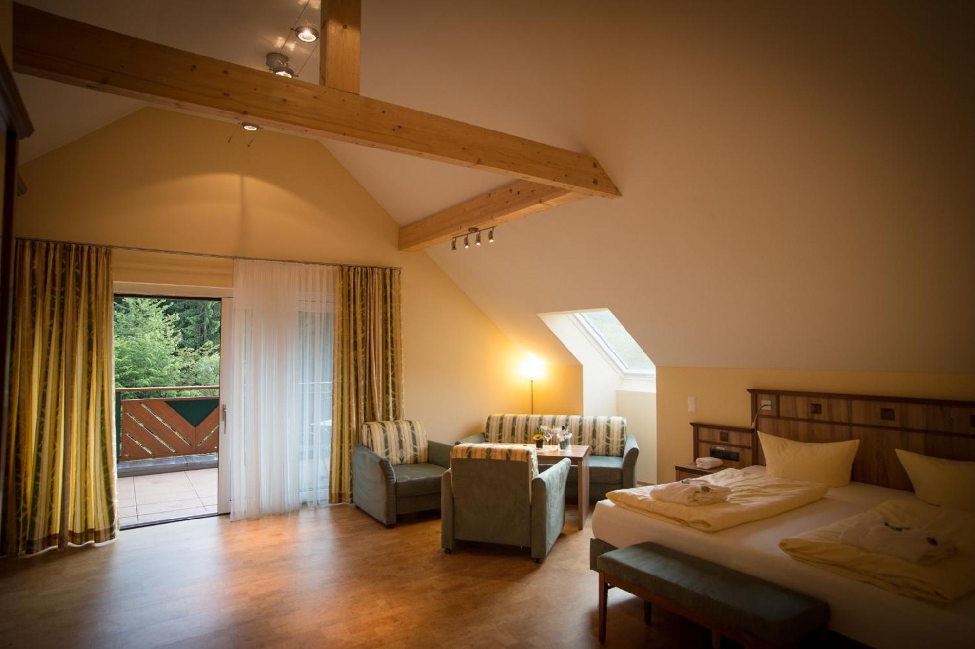 Wald-Hotel Heppe Dammbach ห้อง รูปภาพ