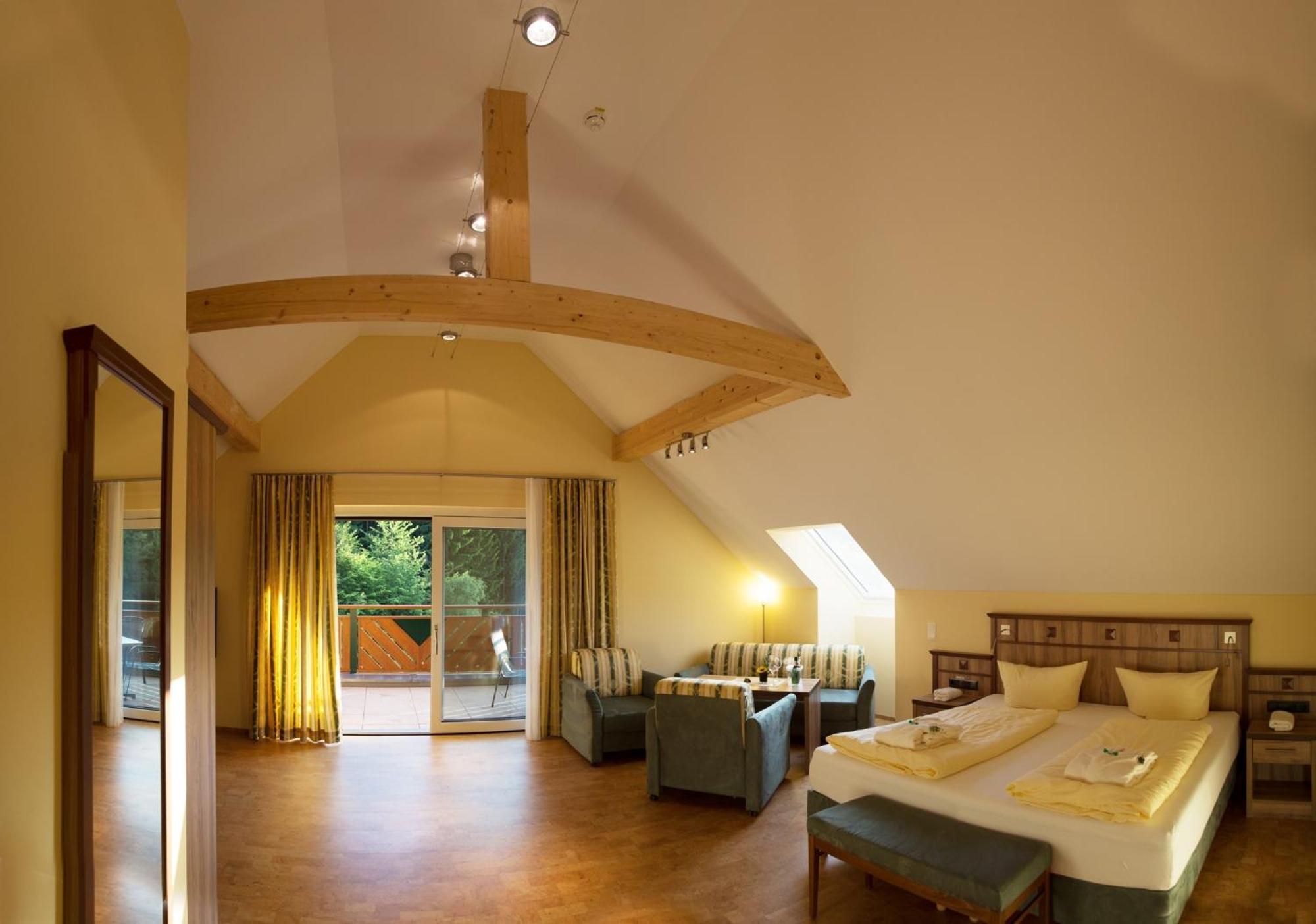 Wald-Hotel Heppe Dammbach ห้อง รูปภาพ