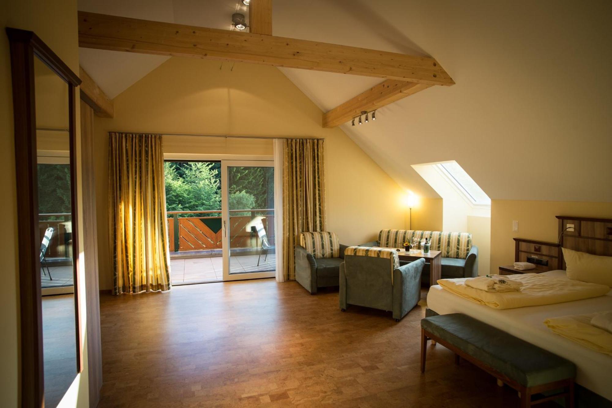 Wald-Hotel Heppe Dammbach ห้อง รูปภาพ